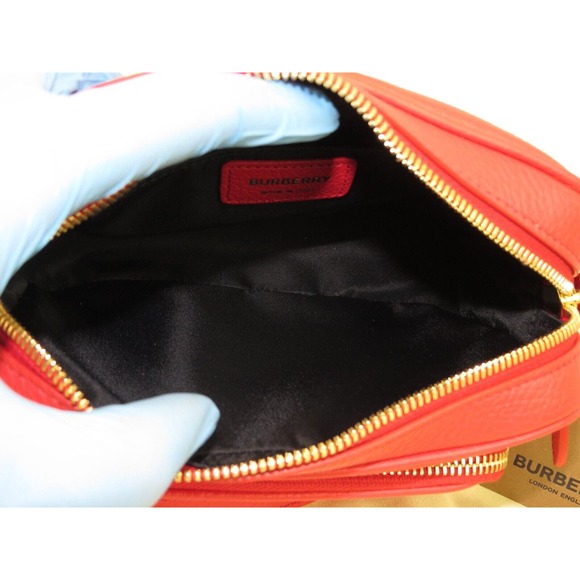 $1290 BURBERRY RED LOGO PEBBLE LEATHER ZIP CROSSBODY CAMERA BAG Made in Italy - Picture 4 of 14